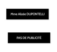 DECOHO Plaque nom + Plaque Stop Pub pour Boite aux Lettres Format Edelen (99x24mm) Noire Lettres Blanches - 1 Ligne