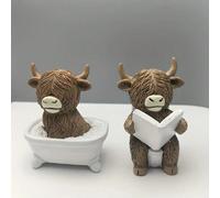 Décoration amusante de salle de bain - Statue de seau de toilette de vache des highlands lisant un livre, décoration de salle de bain de style fermier, résine pour bureau à domicile ou cadeau, sans él
