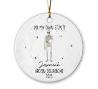 Décoration de Noël en céramique avec inscription « I Do My Own Stunts » - Décoration souvenir de sapin de Noël - Squelette brisé - 2025 - Décoration de Noël pour blessure osseuse