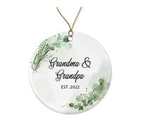 Décoration De Noël en Céramique Nouvelle Grand-Mère Et Nouveau Grand-Père Établis Décorations De Noël Festive Et Cadeau Souvenirs De Noë pour Papa Pendaison De Crémaillère 7.3Cm