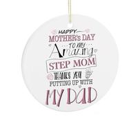 Décoration de Noël « Happy Mother's Day To My Amazing Step Mom » - Souvenir plat à suspendre sur le sapin de Noël - Souvenir amusant en céramique - Cadeau de Noël pour maman bonus - 7,5 cm