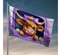 Décoration de patio amusante Une vache mignonne avec un nœud violet regarde hors d'une fenêtre, entourée de fleurs. Drapeaux pour décoration de chambre drapeau pour chambre gars (30 x 45 cm)