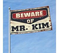 Décoration de porte de chambre à coucher avec inscription « Beware of Mr. Kim » - Drapeau de porche - Décoration de porte de chambre (30 x 45 cm)