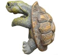 Décoration tortue en résine conçue pour s'intégrer parfaitement au paillis et aux couvre-sols en copeaux de bois