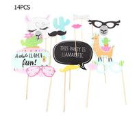 Décorations de fête sur le thème des lamas pour une baby shower : accessoires de photobooth faciles à installer avec des alpagas et des dessins