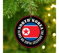 Décorations de Noël 2025 « The Greatest Place on Earth » en céramique à suspendre en forme de drapeau international de la Corée du Nord - Décoration de Noël internationale - Carte du monde - Drapeau
