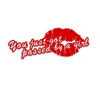 Decus Shop You Just Got Passed by A Girl Kiss L 2576 (Rouge) // Autocollant JDM Style Transfert de Vinyle