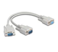 DeLOCK Adaptateur Y-câble D-Sub9 1 x Femelle á 2 x Prise mâle avec Schrauben 30 cm