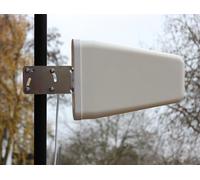 Delock LTE Band 20/1/3/7 Antenne N femelle 8 ~ 9 dBi 5 m RG-58 directionnel blanc outdoor (88808)