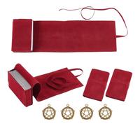 DELORIGIN 4 Sac de Tarot en Velours avec 4 pendentifs en Alliage de Style Tibétain Pochettes de Rangement pour Cartes de Tarot Cube Runique Support en Tissu pour Jeux de Tarot Oracle (Rouge)