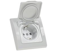 Delphi Prise encastrée IP44 pour l’extérieur et l’intérieur, avec joint d'étanchéité, Couvercle rabattable, Prise avec contact de protection renforcée - 230 V-240 V 16 A - Blanc