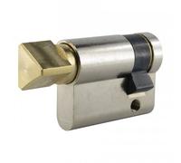 Demi-cylindre triangulaire 30/10, extérieur 17 mm.