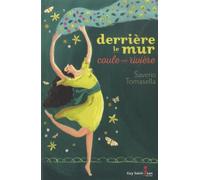 Derrière Le Mur Coule Une Rivière