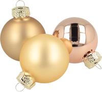 Des boules de Noël en verre pour une décoration festive