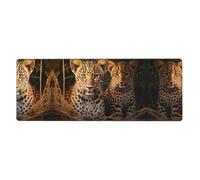 Deux tapis de clavier et de souris XL Leopard Brothers, 30,5 x 80 cm, répond aux besoins du bureau, des jeux et des études, créant une expérience de bureau confortable et efficace.