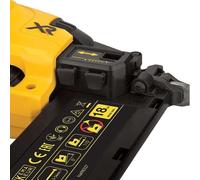 DeWalt Cloueur de finition DCN680NT-XJ 18V 18 Ga + 2 batteries 2 Ah + chargeur DCB1104-QW
