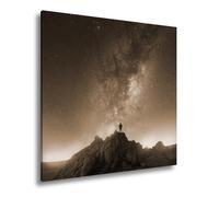deyoli Impression sur toile Une personne émerveillée sous l'étendue scintillante de la Voie lactée Format : 70 x 70 cm Effet : sépia XXL Impression d'art Image sur châssis / Décoration murale / Salon