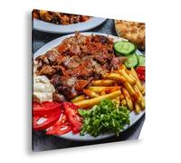 deyoli Une délicieuse assiette avec des kebab et des frites croustillantes, une fête pour les sens. Format : 70 x 70 cm comme toile sur toile, motif prêt à être encadré sur un cadre en bois véritable,