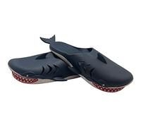 Diabolical Chaussons requins - Cadeaux fantaisie pour hommes, femmes, hommes et enfants, chaussures de douche, cadeaux drôles de Père Noël secret, Bleu, gris, rouge., Medium
