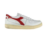 DIADORA