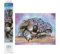 DIAMOND DOTZ DD9.075 - Kit de peinture diamant 5D original Koala Dreams - Kit créatif avec 8 029 pierres de mosaïque diamant - Environ 45,5 x 35,5 cm - Kit complet de bricolage pour adultes et enfants