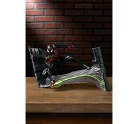 Diamond Select Toys Diamond Comic Distributors- Diamond Select Toys Marvel Gallery Miles Morales PVC Statue Statuette, Étoile, APR202660, Noir, Standard