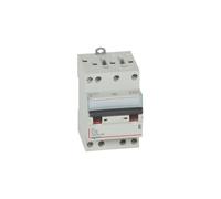 Disjoncteur DX³4500 6kA arrivée haute et sortie basse par borne à vis tétrapolai