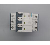 Disjoncteur miniature Siemens Type C 400 V, 3 pôles - 16 A 5SY4320-7