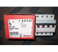 Legrand Disjoncteur DX3 407901 4P tétrapolaire 32 A Courbe C 6/10 kA bornes à vis
