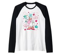 Disney Mickey And Friends Daisy Duck Around Her Iconic Items Manche Raglan