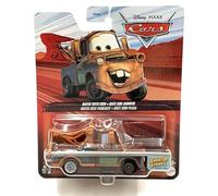 Disney Pixar Cars Mater avec panneau 1:64 moulé sous pression
