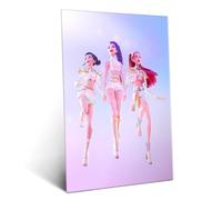 Displate Affiche Métal Kpop Demon Hunters - Icons of the Screen - HUNTR/X Vertical - Girls Huntrix Kpop - Cadeau de Collection - Décoration Murale Cadeau Affiche de Film - 32 x 45 cm