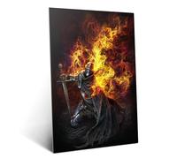Displate Officiel Elden Ring Métallique Fixation Magnétique Licence Officielle Image Affiche de Haute Qualité Knight in Flames - Größe M - hauteur 45 cm largeur 32 cm.