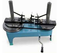 Dispositif de Physique la démonstration du Mouvement Circulaire, modèle de Force centripète, avec Supports de Table et Poutre Centrale, à des Fins pédagogiques.