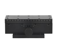 Dispositif mécanique à crémaillère et pignon à guidage linéaire manuel pour axe X, avec système de réglage fin et plateau en alliage d'aluminium à finition oxydée noire. Ce dispositif est destiné à