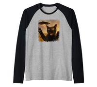 Distressed Cat UFO Selfie with Alien Invasion Kitten Novelty Manche Raglan