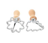 DIYEAH Lot de 2 Emporte-Pièces à Biscuits et Raviolis en Alliage de Zinc Formes Flocon de Neige et Sapin de Noël Accessoires Multifonctions pour Pâtisserie Cuisine Festive