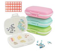 DIYJEP 4 Pièces Boîte Organisatrice de Pilules de Voyage, Boîte à Comprimés Portable avec 8 Compartiments, Mini Pilulier de Poche Boite Medicaments Rangement avec Étiquettes (4 Couleurs)