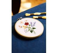 DMC - Somptueuses fleurs d'été par Aurora Menendez Kit broderie intermédiaire