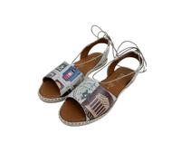 DOGO Femme Cuir Vegan Beige Sandales à Lacets - Letters from the World Motif