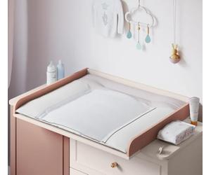 Donne's Home Commode avec porte bébé Elegance pour chambre, 3 tiroirs et 1 porte avec fermeture rembourrée, design élégant rouge à lèvres et beige vison, meuble sûr pour enfants