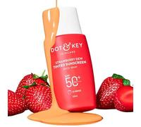 Dot & Key Crème solaire teintée Strawberry Dew SPF 50 PA avec niacinamide et acide hyaluronique, disponible en teinte beige moyen (05), 50 ml pour la protection solaire et l'hydratation.