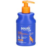DOUXO Skin & Coat Spa - Ultra-Safe Shampoing 2 en 1 démêlant pour Chiens, 250 ML, nettoie et Hydrate en Profondeur la Peau et Le Poil, Laisse Le Pelage Doux, Soyeux et démêlé, respecte la Peau.