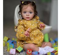 DOYSDJH Poupée Réaliste, 55 Cm Bebe Reborn Fille, Vinyle Silicone Poupée Reborn Realiste Garçons Filles Cadeau De Jouet Robe Jaune Fleurie Nouveau-né, pour Enfants 3 Ans Et Plus