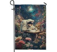 Drapeau astronaute dans un jardin fleuri, bannière décorative cosmique pour cour, décoration saisonnière extérieure double face pour pelouse et jardin, style maison décontractée, 30,5 x 45,7 cm