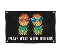 Drapeau avec citation ananas « Plays Well With Others » avec quatre œillets en laiton - Bannières de dortoir universitaire en polyester pour mur de chambre à coucher - Drapeaux simple face pour une