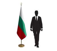 Drapeau Bulgarie avec mât et pied en inox - drapeau de haute qualité pour événements diplomatiques, cérémonies académiques. Pied Ø 360mm, inox finition dorée, hampe pointe lance. Code CN7-BG-L
