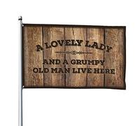 Drapeau « Cave Man Bar A Lovely Lady And A Gruhyy Old Man Live Here » - Décoration de chambre à coucher, patio (152 x 244 cm)