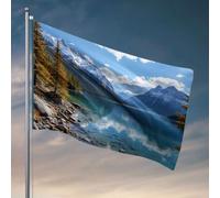 Drapeau de jardin amusant Un lac serein entouré de montagnes enneigées. Drapeau cadeau pour mari, décoration de bureau pour homme (120 x 180 cm)