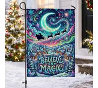 Drapeau de jardin avec citation « Believe In Magic Santa Sleigh » 30,5 x | Paysage d'hiver, drapeau de cour, aurore boréale, croissant de lune, décoration de cour de vacances, typographie fantaisiste